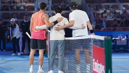 开云官网-英格兰队横扫日本队，樊振东扛起全队