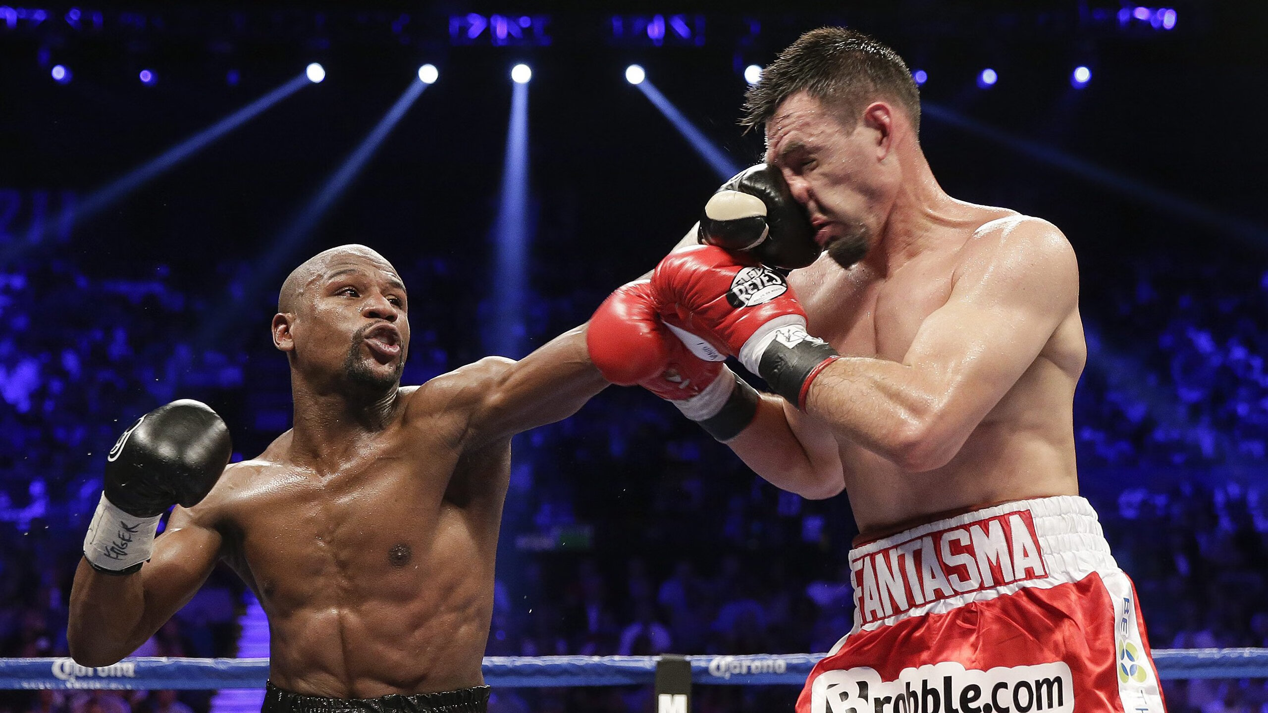 雄鹿翻盘上海队，西亚卡姆成为关键先生