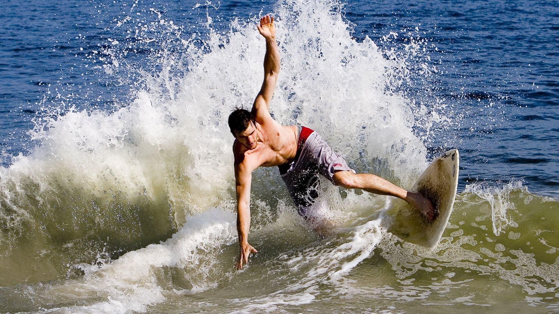 快船末节带走深圳队,锡安在世界排名争夺战接管比赛,当东方坚韧遇上西方天赋